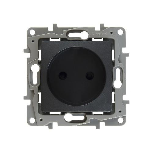 LEGRAND 672634 Модуль розетки 2К со шторками LEGRAND 672634 Модуль розетки 2К со шторками