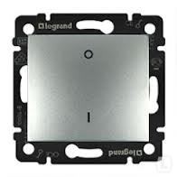 LEGRAND 770103 Трехполюсный переключатель для люминесцентных ламп 10А