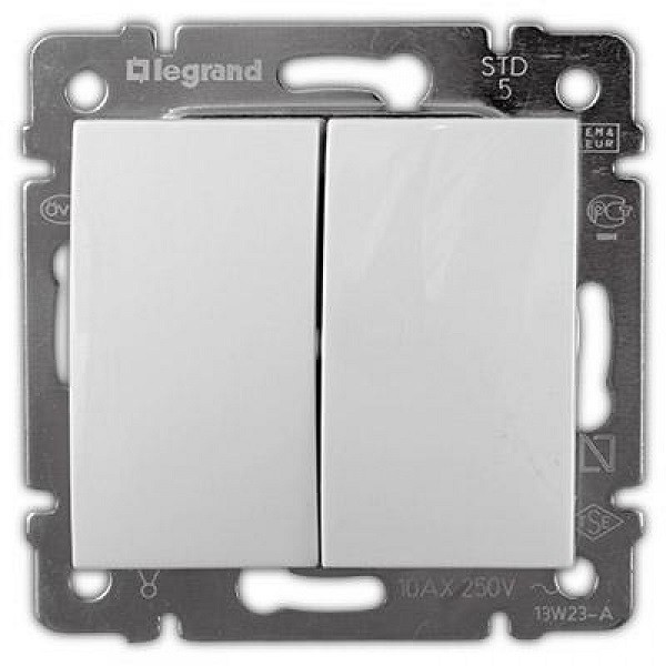 LEGRAND 774408 Переключатель на 2 направления LEGRAND 774408 Переключатель на 2 направления