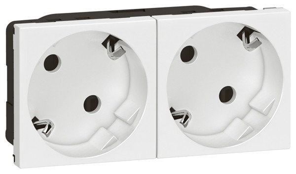 LEGRAND 77252 Модуль розетки 2х2К+3 под углом 45° LEGRAND 77252 Модуль розетки 2х2К+3 под углом 45°